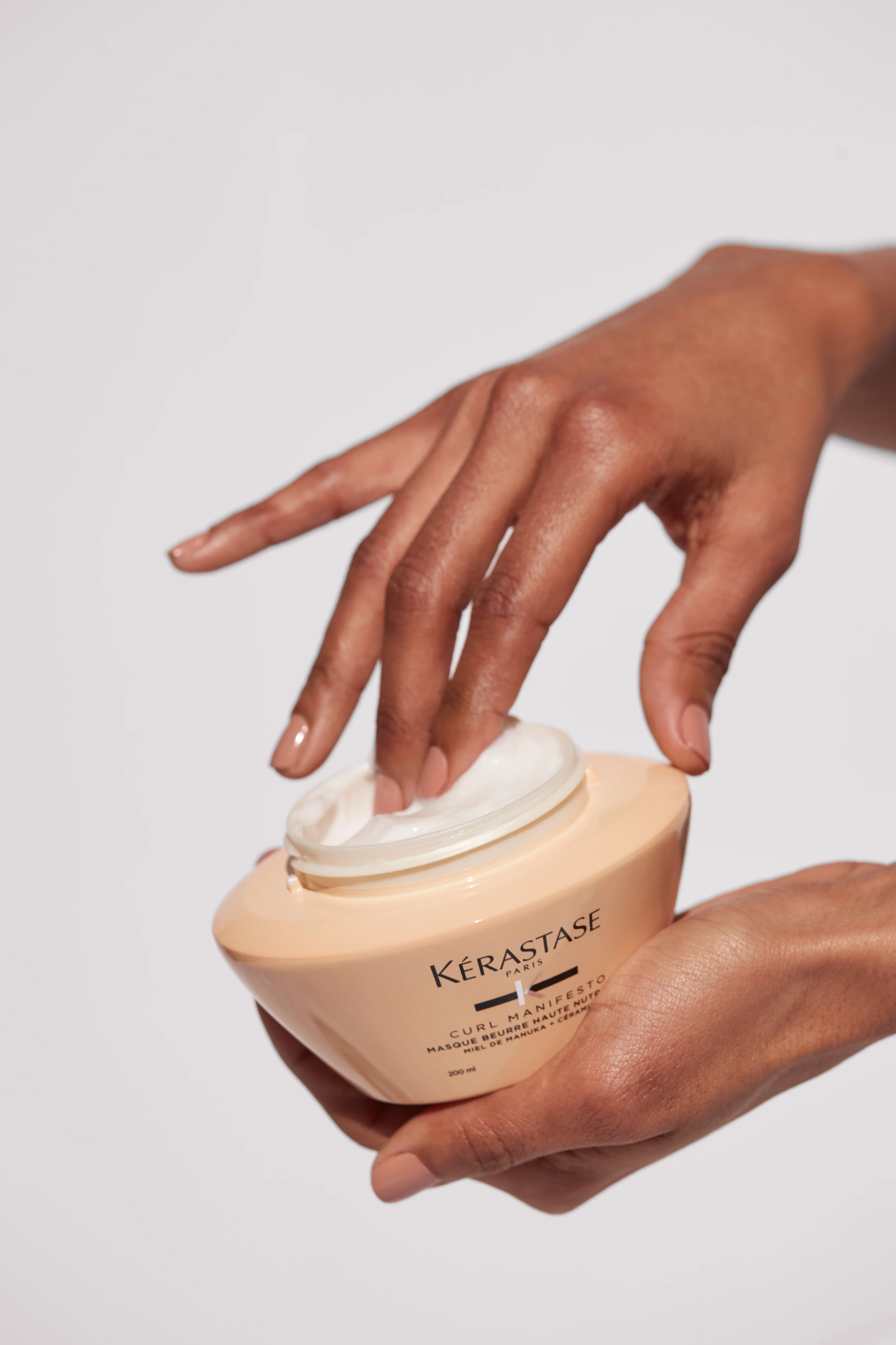 Kérastase Curl Manifesto Masque Beurre Haute Nutrition - 200ml - Image 3